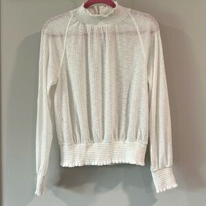 Free People -‎ small, white Boulevard Ruffle smocked turtle neck